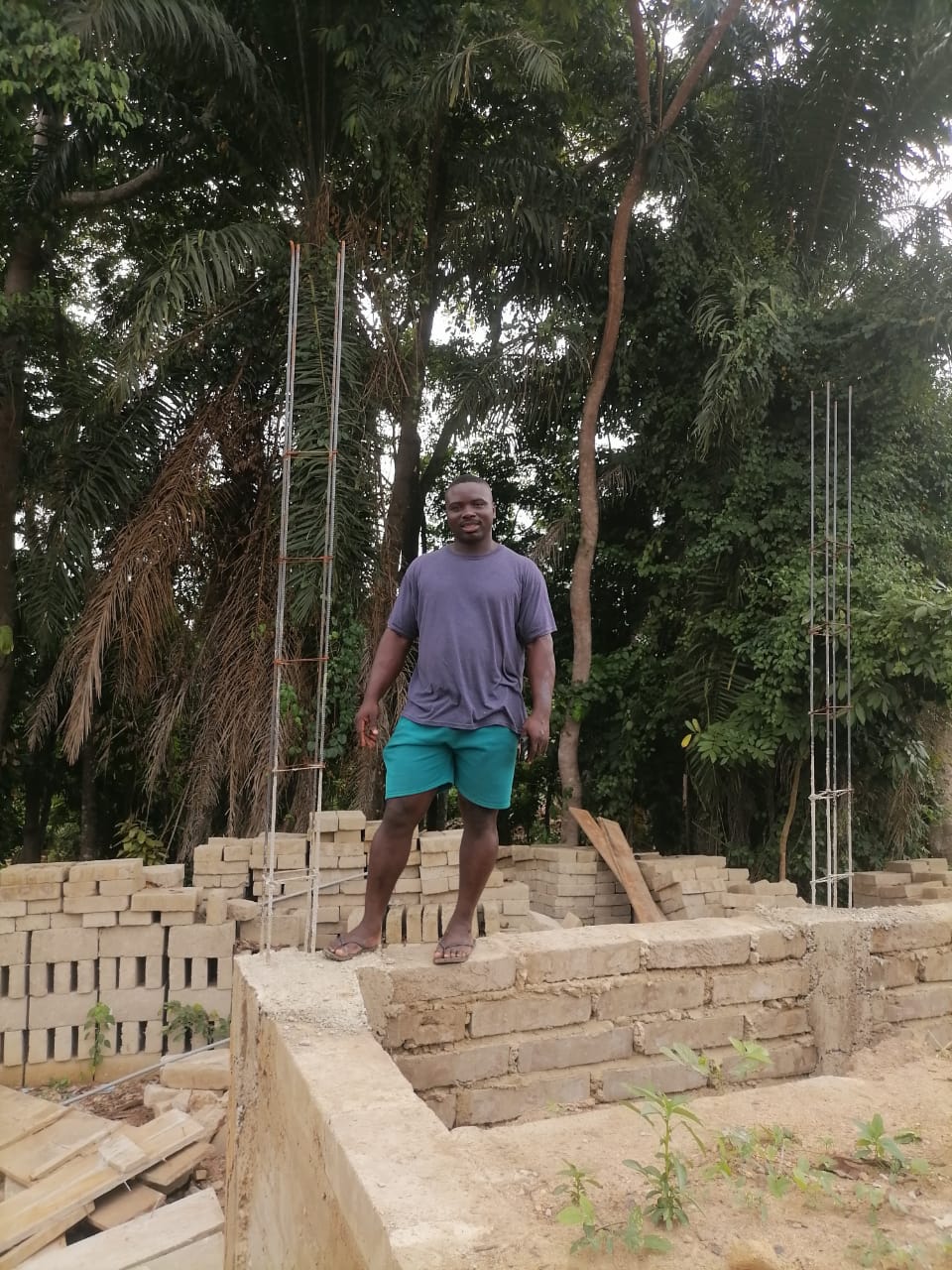 Kwadwo Emmanuel, building contractor in Ghana Kwadwo Emmanuel, building contractor in Ghana
